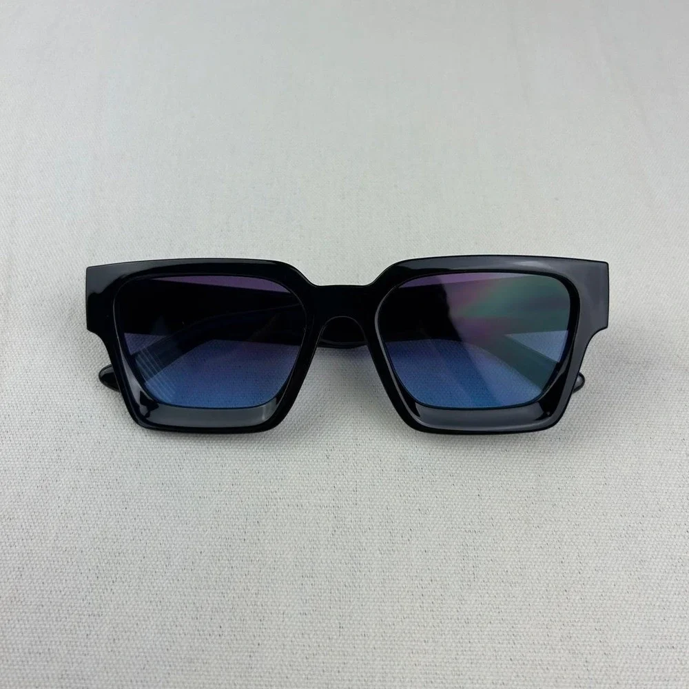 Vintage Y2K surfer style black squared sunglasses cyber grunge techno